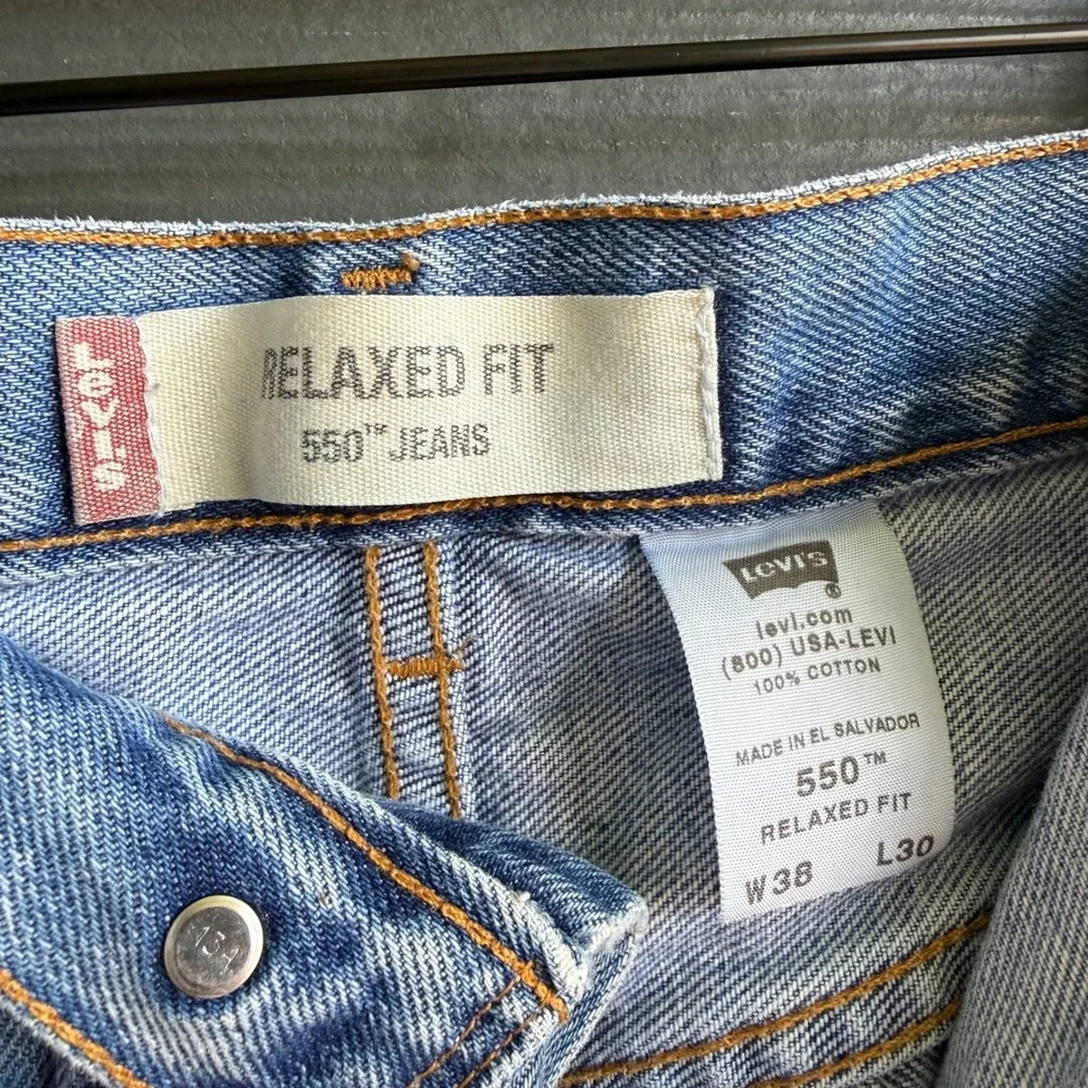 Levi's 550 Relaxed Fit Jeans 38x30 Light Wash Tapered 100% Cotton‎ Men's